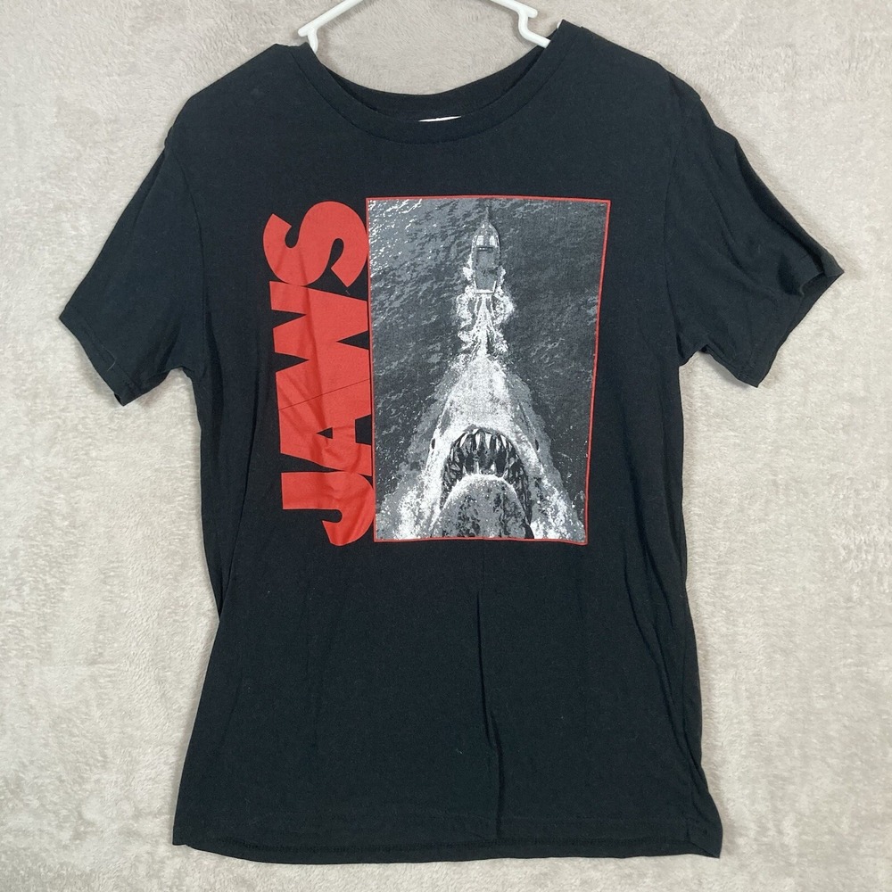 JAWS Graphic T-Shirt Mens Large Black Short Sleeve Shark Scary Movie Cotton Tee